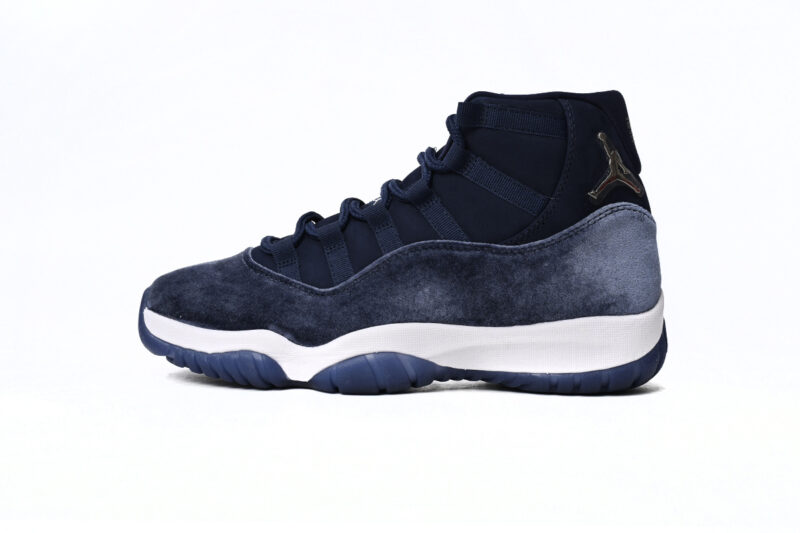 Air Jordan 11 Retro Midnight Blue