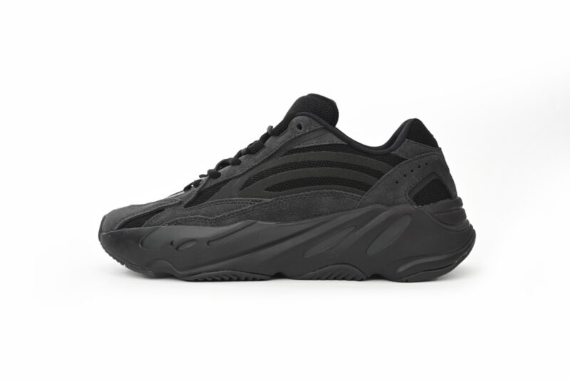adidas Yeezy Boost 700 V2 Vanta