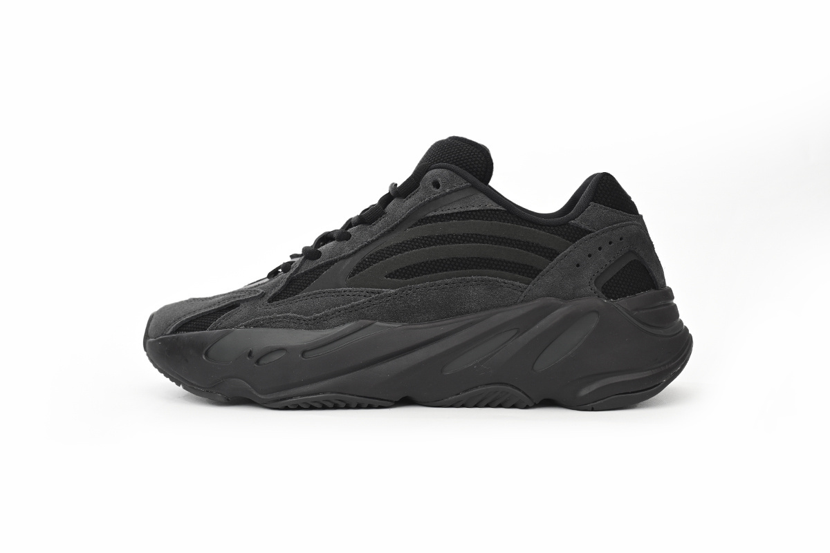 adidas Yeezy Boost 700 V2 Vanta