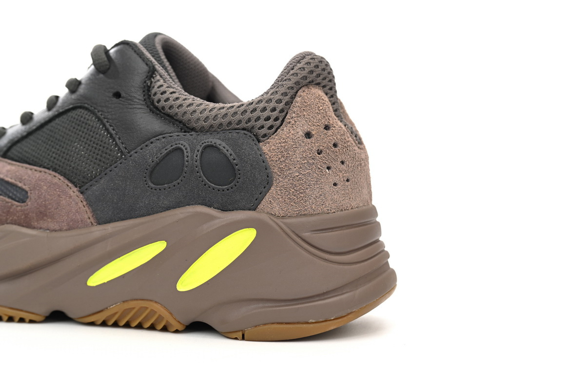 adidas Yeezy Boost 700 Mauve - Image 6