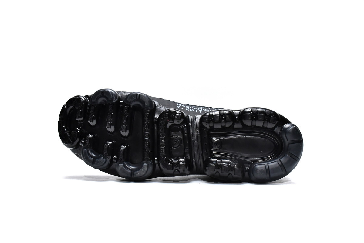 Nike Air VaporMax Black White - Image 8