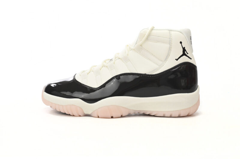 Air Jordan 11 WMNS Neapolitan