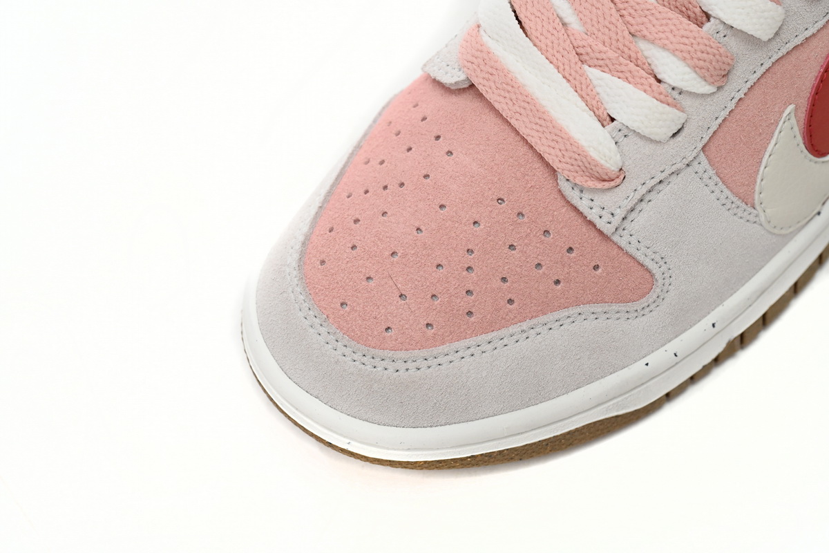 Nike SB Dunk Low ’Year of the Rabbit’ - Image 5