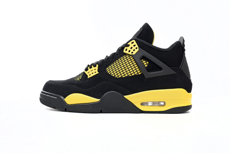 Air Jordan 4 Thunder