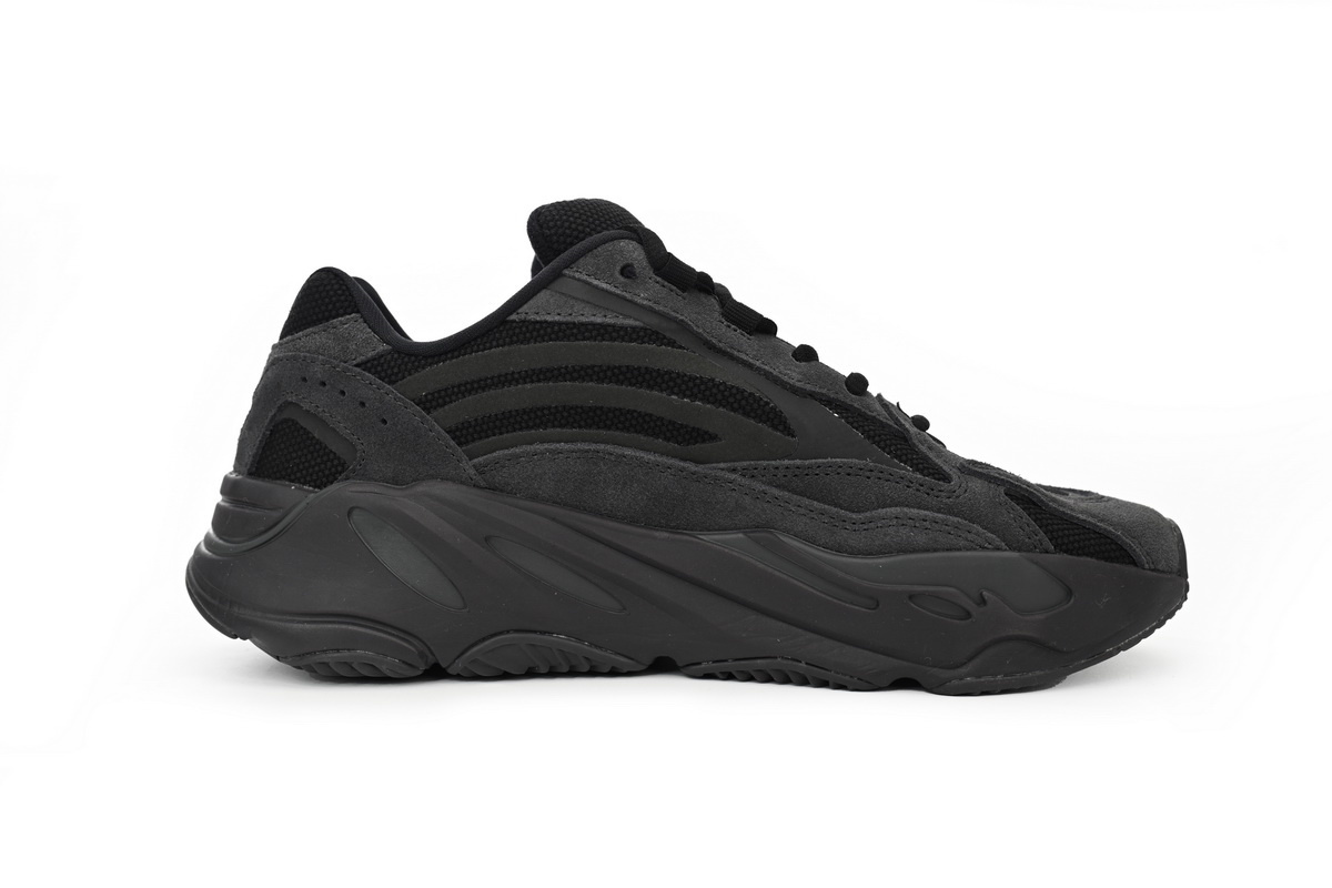adidas Yeezy Boost 700 V2 Vanta - Image 2