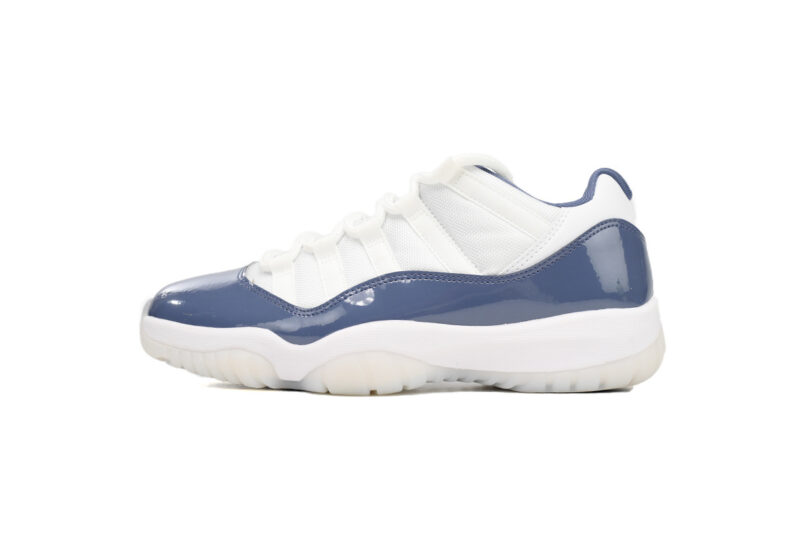Air Jordan 11 Low Midnight Navy